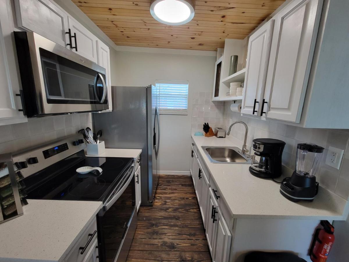Camp St. Cabanas Unit 4 Таварес Екстериор снимка